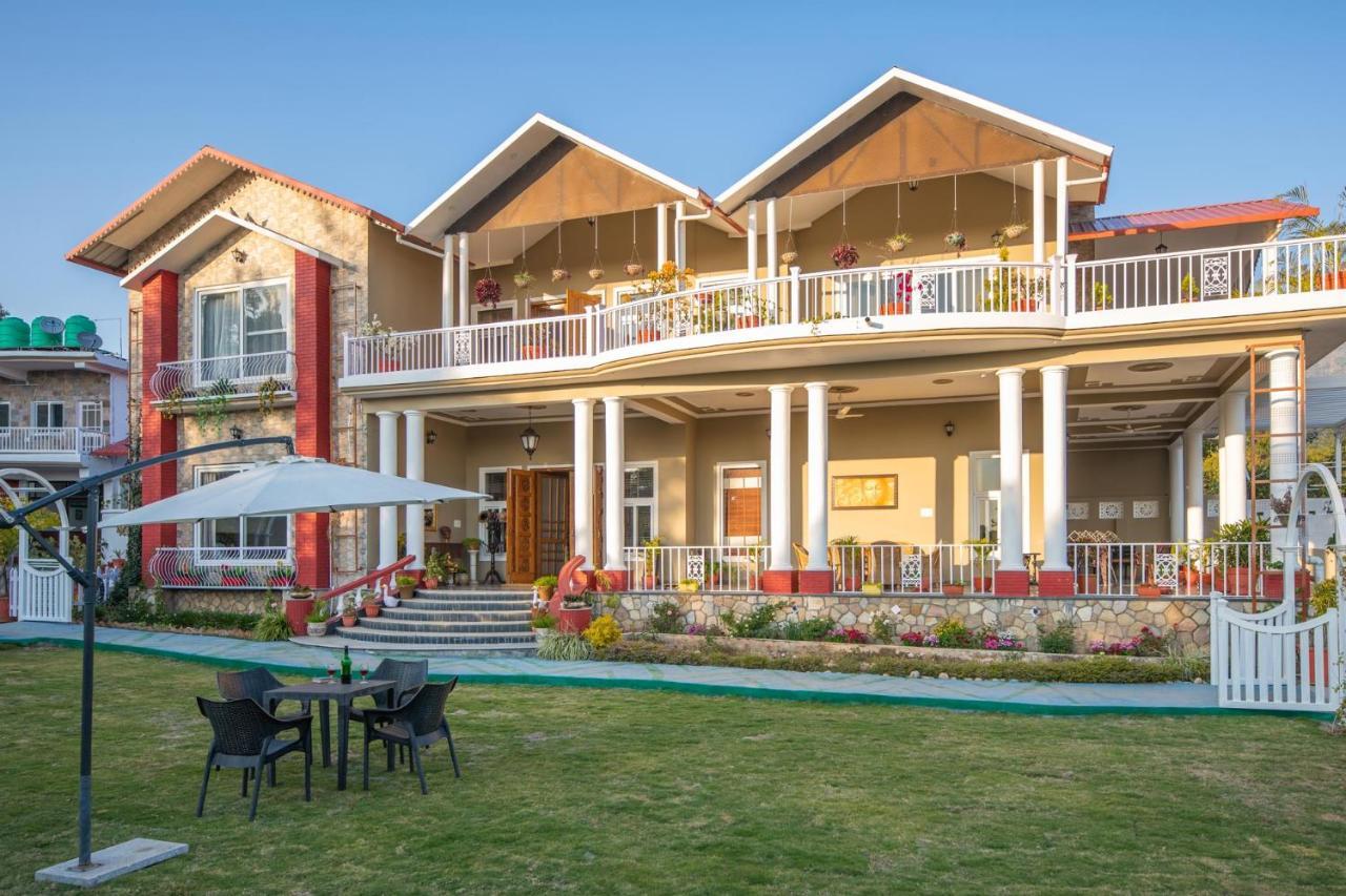 דהראדון Stayvista At Silveroaks Cottage מראה חיצוני תמונה